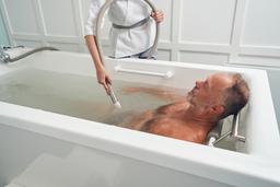 Enhancing Safety & Comfort: Guide to Walk-In Tubs for Seniors